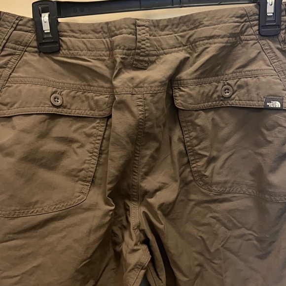 The North Face Women's Olive Horizon Tempest Hiking Convertible outdoors Pants - Picture 9 of 11